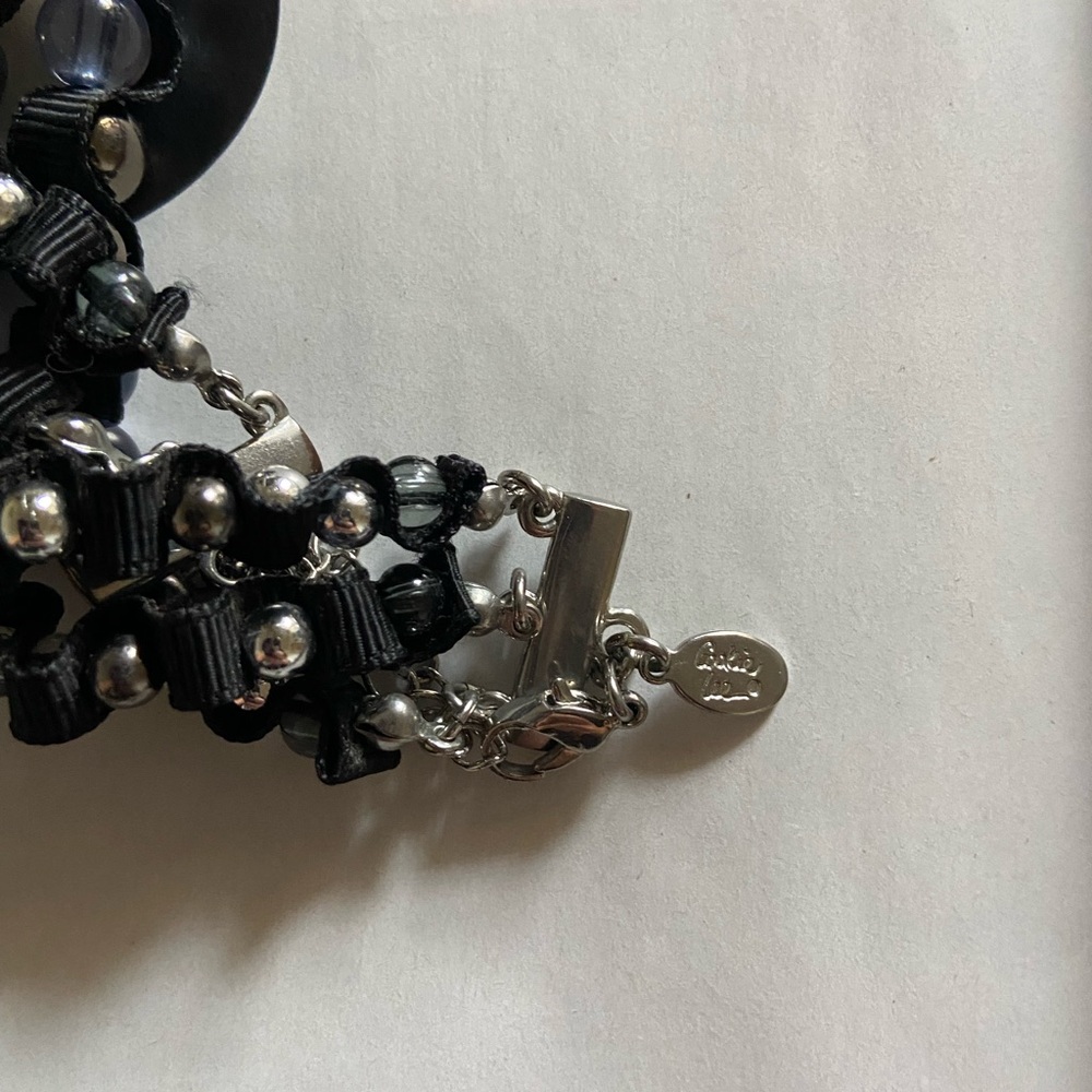 Cookie Lee | Unique Bead Necklace - Picture 3 of 4